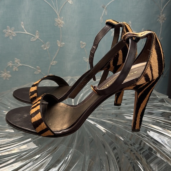 Genuine leather & Chic Sling back Heels - Picture 4 of 7